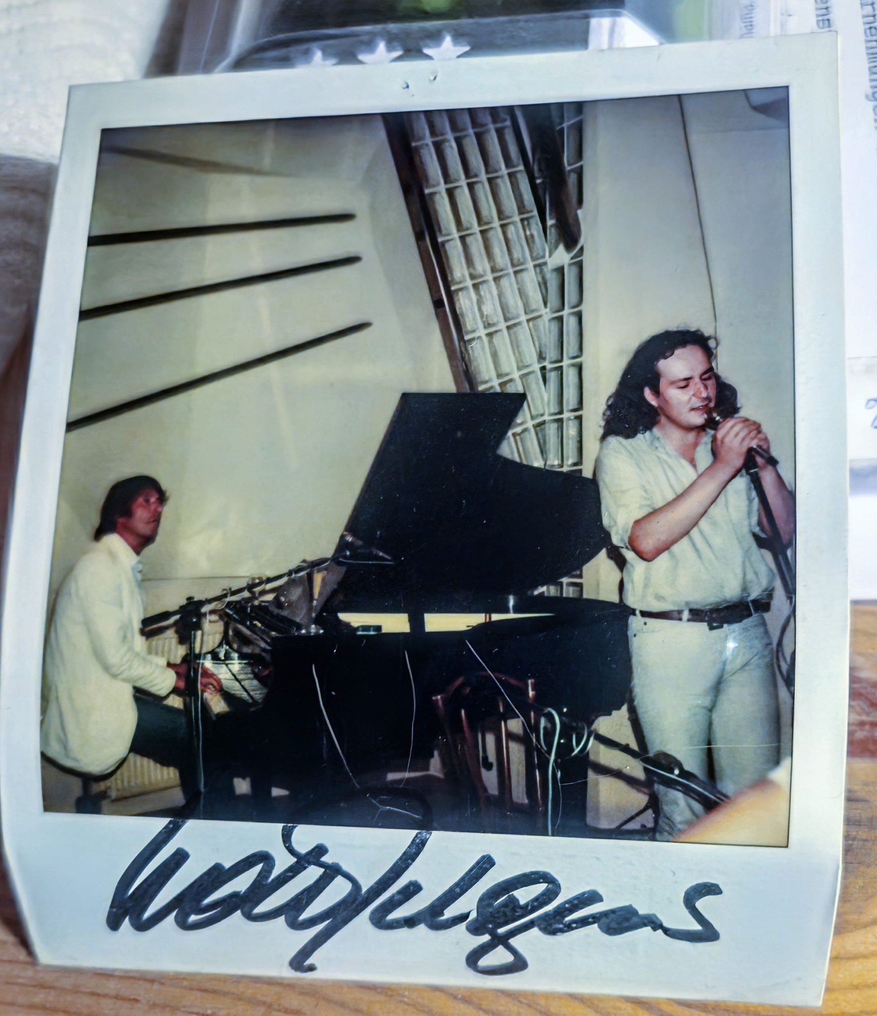 Udo J&uuml;rgens und Leo Bei im Roten Engel-Umfeld.